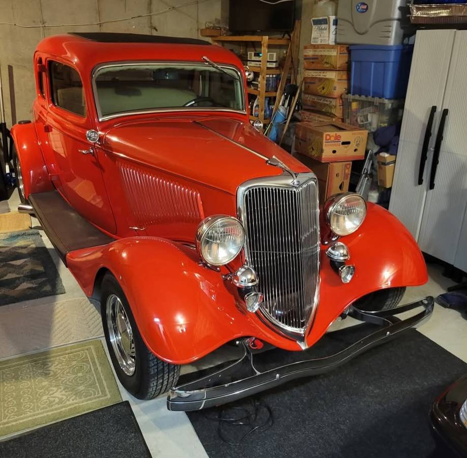 Ford-coupe-1933-red-2
