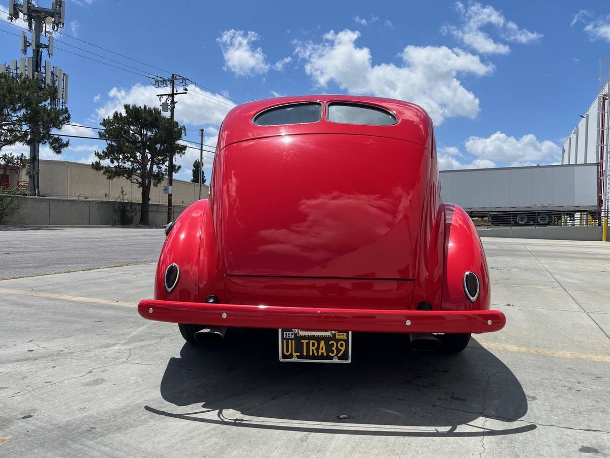 Ford-coupe-1939-red-4
