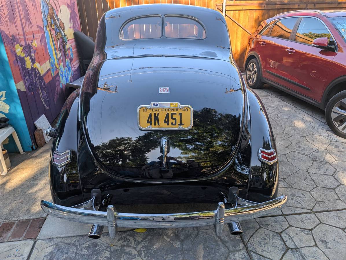 Ford-coupe-1940-black-1