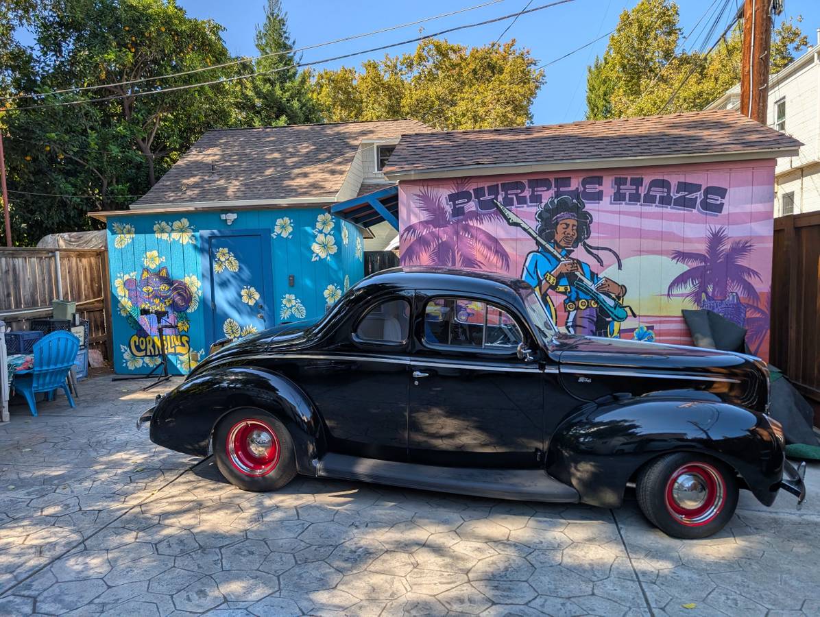 Ford-coupe-1940-black