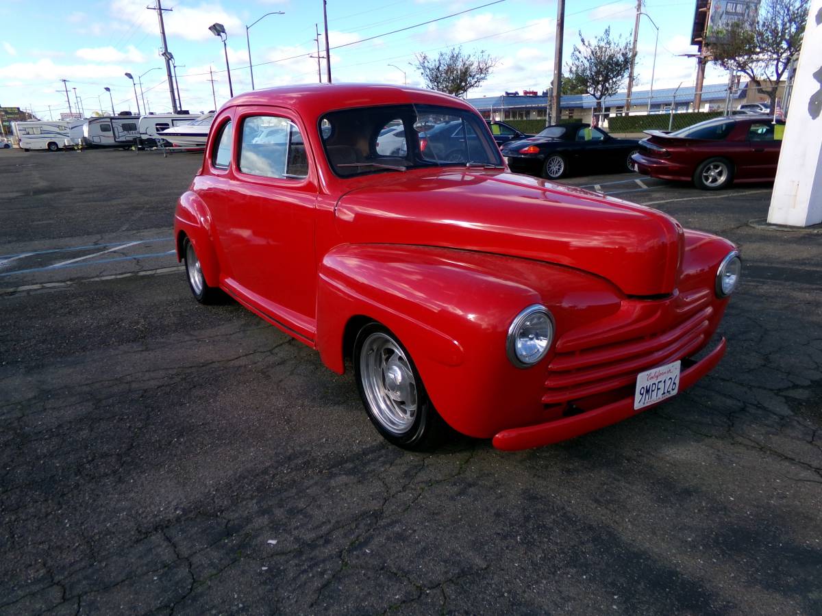 Ford-coupe-1948-red-1