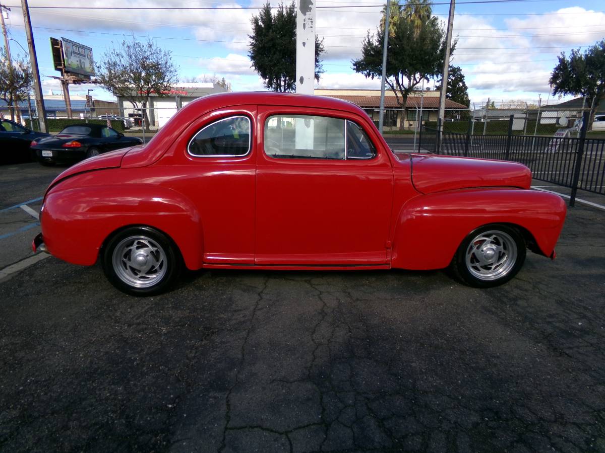 Ford-coupe-1948-red-5