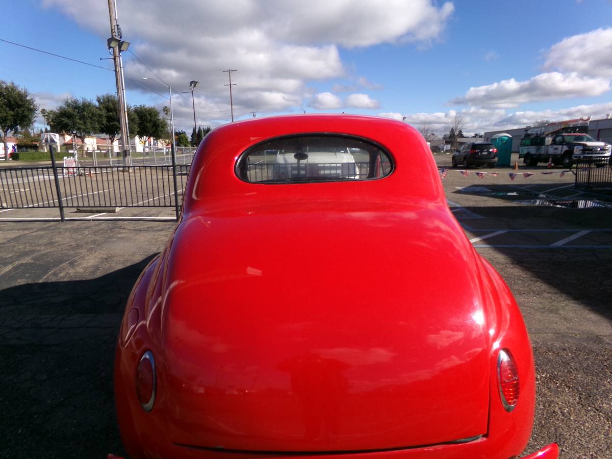 Ford-coupe-1948-red-6