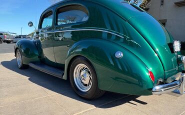 Ford-coupe-deluxe-1940-green-11