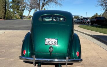 Ford-coupe-deluxe-1940-green-11