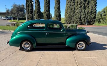 Ford-coupe-deluxe-1940-green-12