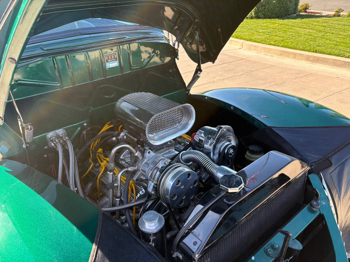 Ford-coupe-deluxe-1940-green-14