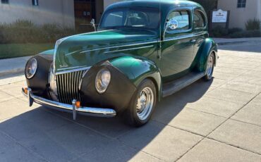 Ford-coupe-deluxe-1940-green