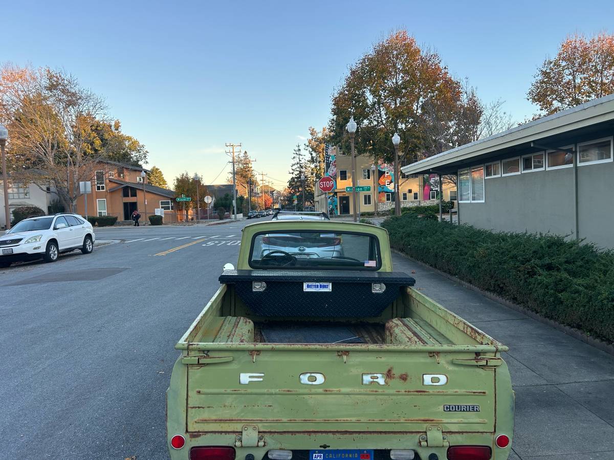 Ford-courier-1975-green-2