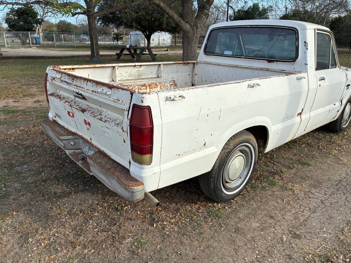 Ford-courier-pk-1978-2