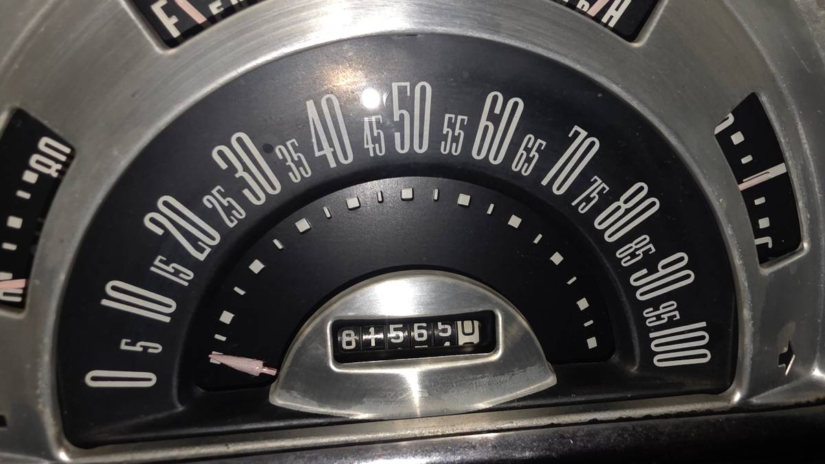 Ford-crestline-victoria-1953-4