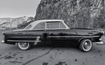 Ford-crestline-victoria-1953-9