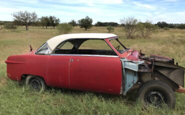 Ford-crown-victoria-1951-red
