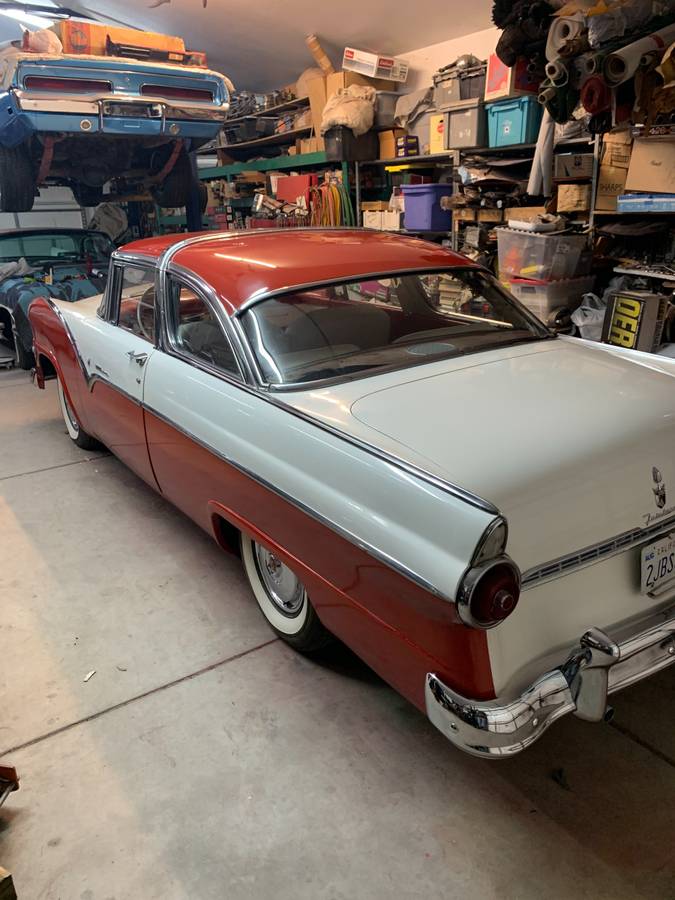 Ford-crown-victoria-1955-red-2