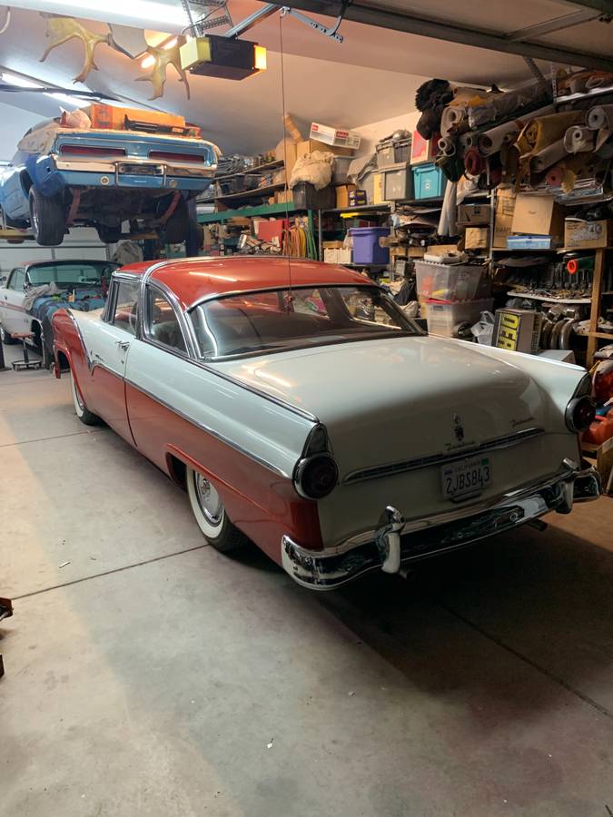 Ford-crown-victoria-1955-red-3