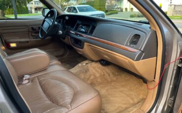 Ford-crown-victoria-1995-5