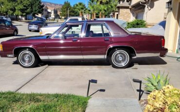 Ford-crown-victoria-lx-1990-1