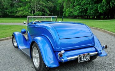 Ford-custom-1932-blue-17