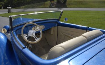 Ford-custom-1932-blue-5