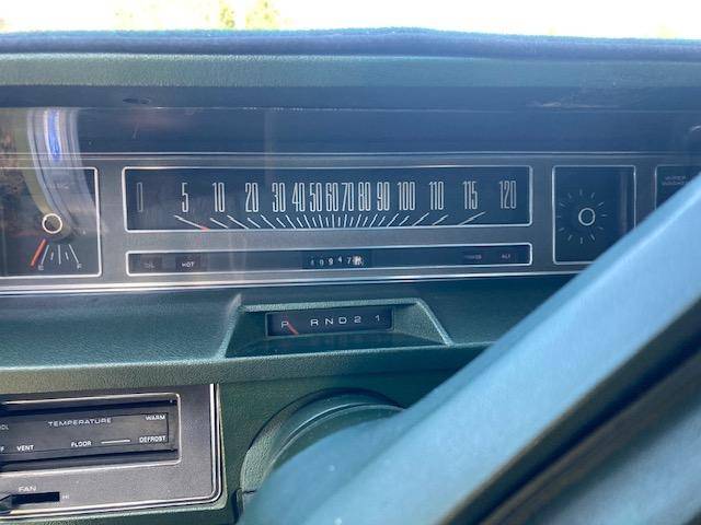 Ford-custom-500-1972-6