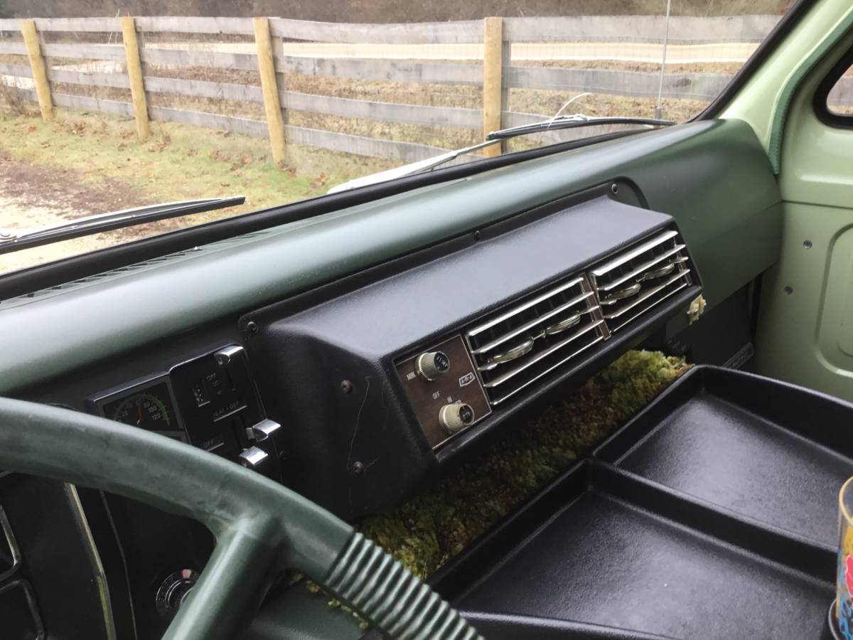 Ford-custom-vav-1972-green-23