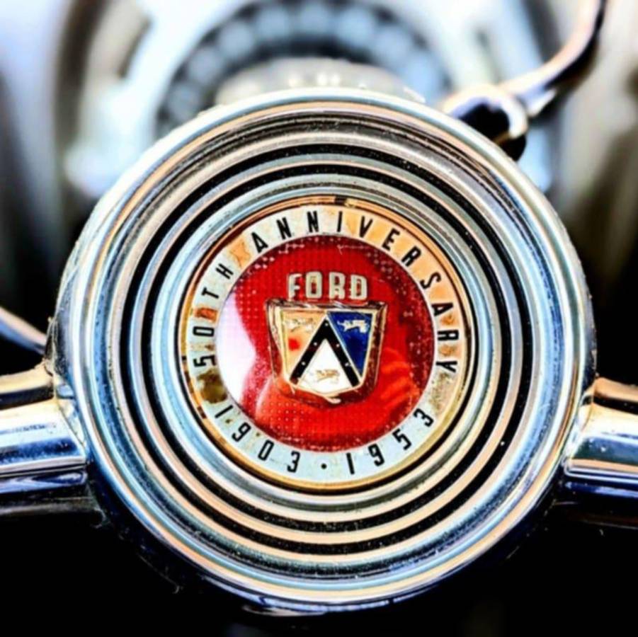 Ford-customline-1953-blue-1