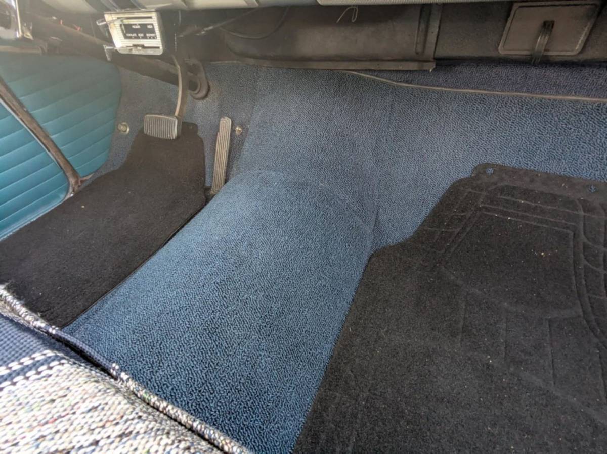 Ford-customline-1953-blue-3