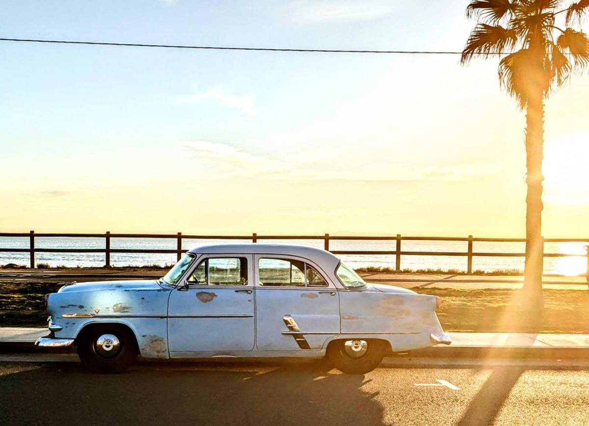 Ford-customline-1953-blue-9