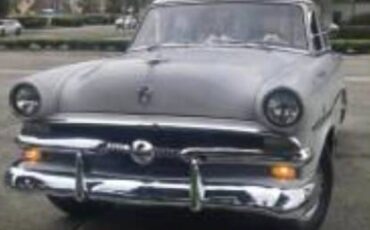 Ford-customline-deluxe-1953-white-1