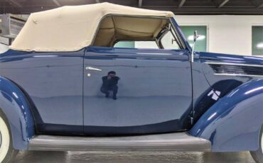 Ford-deluxe-1937-blue-2