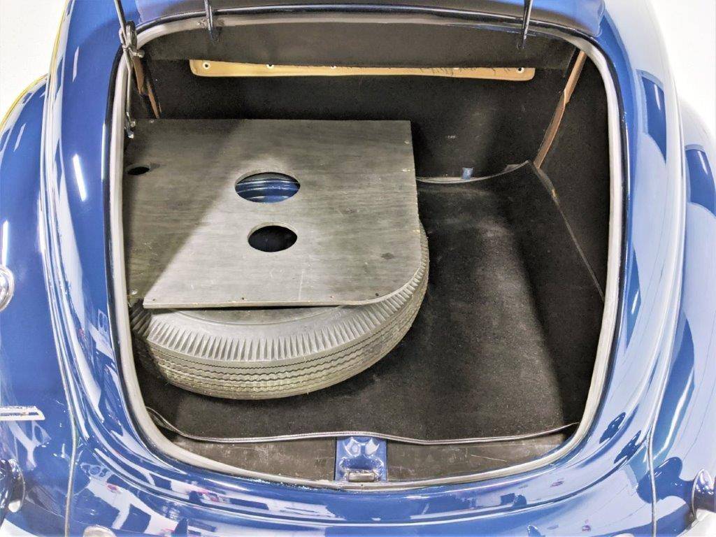 Ford-deluxe-1937-blue-3