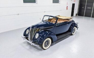 Ford-deluxe-1937-blue