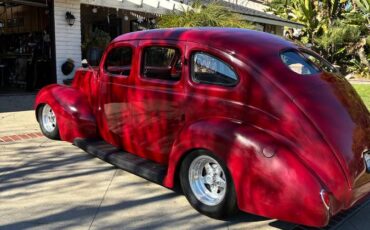 Ford-deluxe-1939-red-2