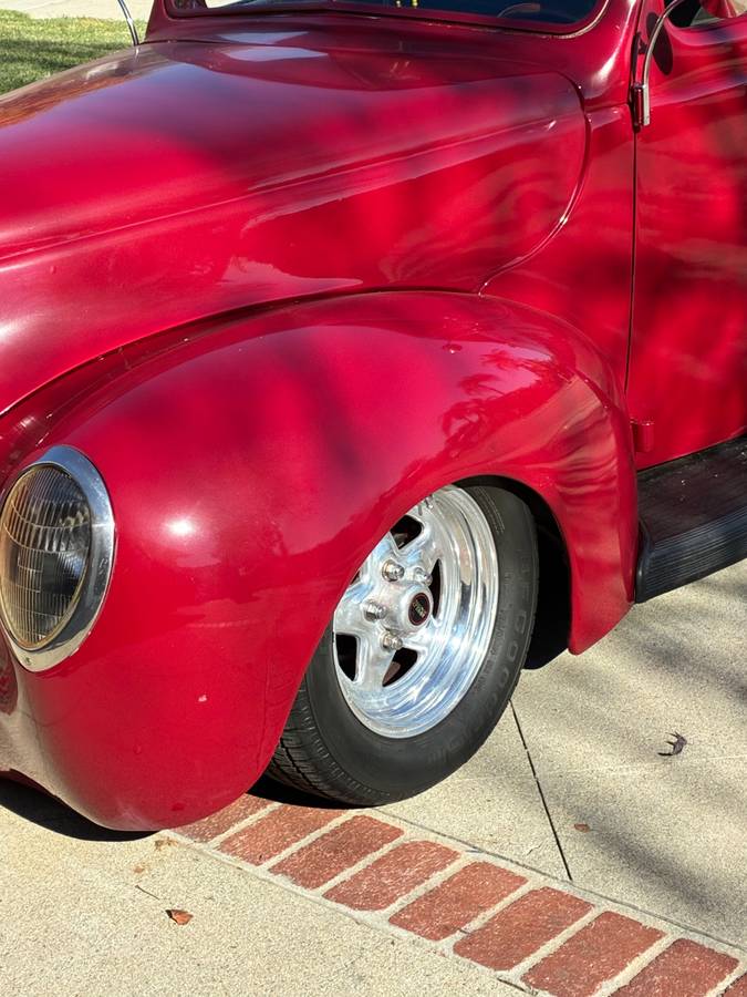 Ford-deluxe-1939-red-4