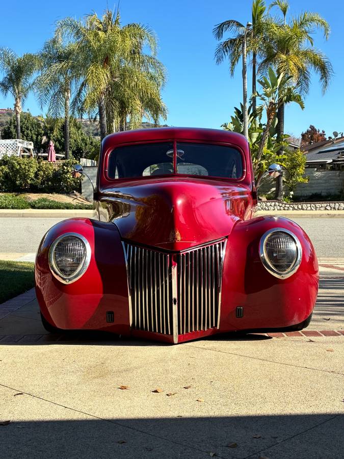 Ford-deluxe-1939-red