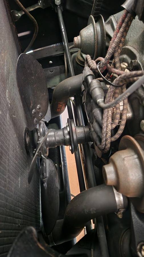 Ford-deluxe-1940-blue-10