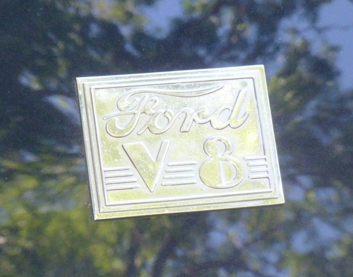 Ford-deluxe-1940-blue-3