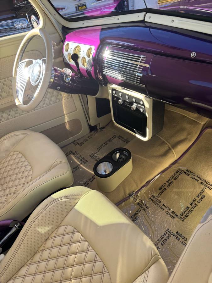 Ford-deluxe-1940-purple-11