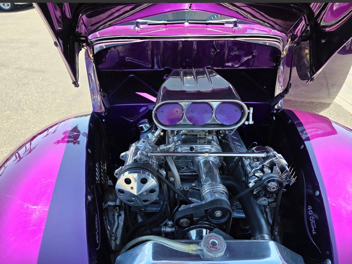 Ford-deluxe-1940-purple-12
