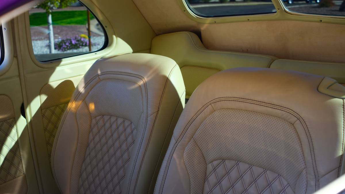 Ford-deluxe-1940-purple-4