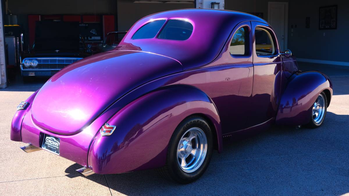 Ford-deluxe-1940-purple