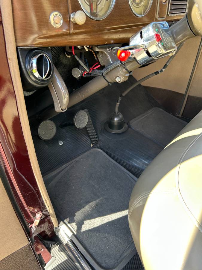 Ford-deluxe-coupe-1938-red-3