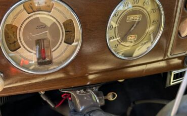 Ford-deluxe-coupe-1938-red-4