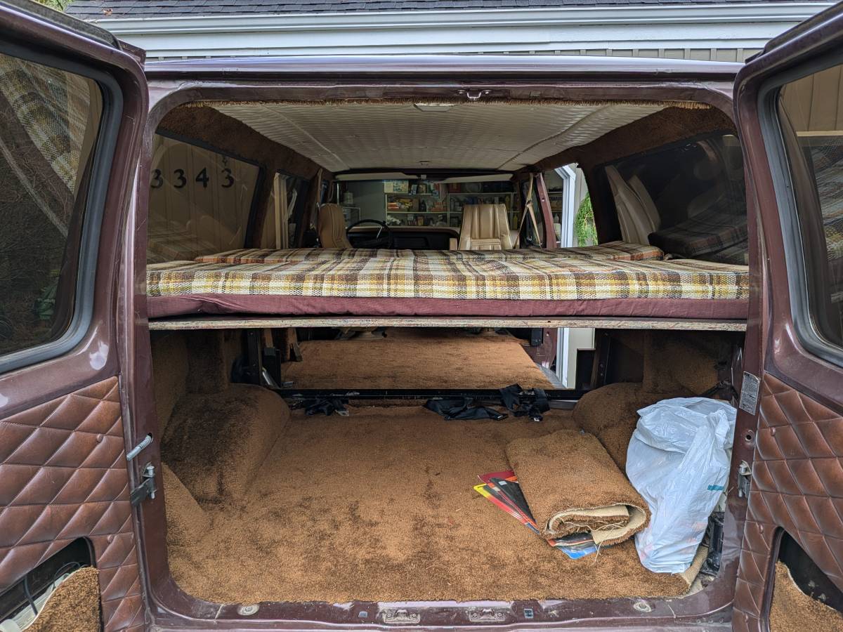 Ford-e-150-econoline-1977-brown-23