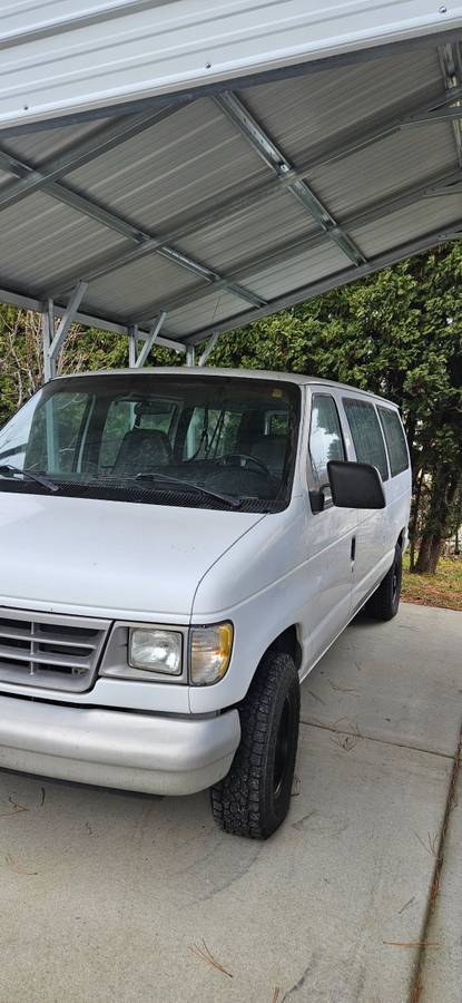 Ford-e-150-econoline-xl-1995-white-1