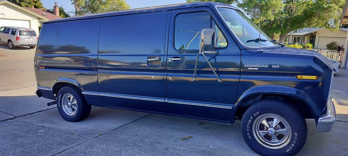 Ford-e-150-xl-van-1989-blue-10
