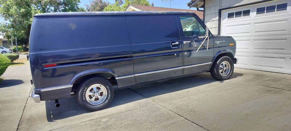 Ford-e-150-xl-van-1989-blue-11