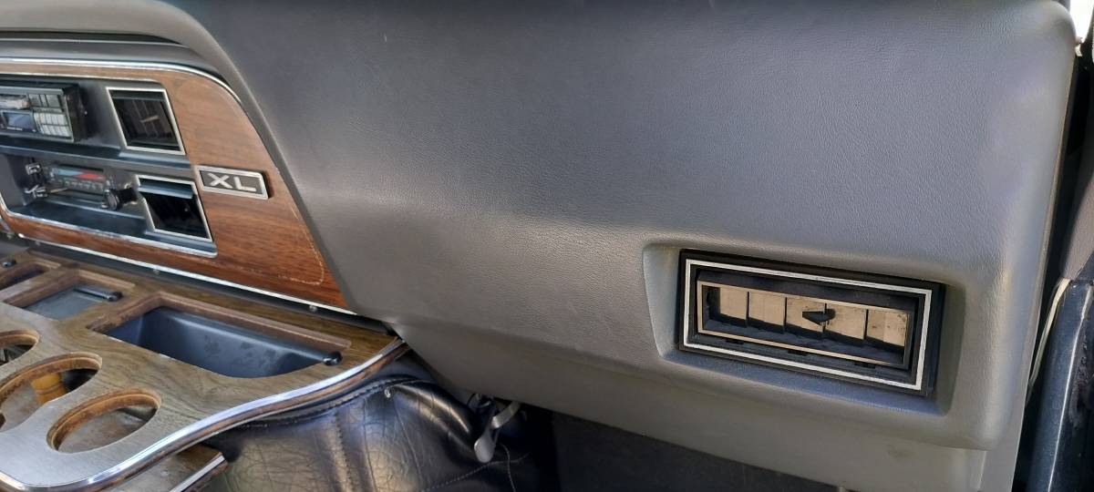 Ford-e-150-xl-van-1989-blue-2