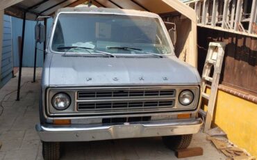 Ford-e-250-econoline-1977-silver-2