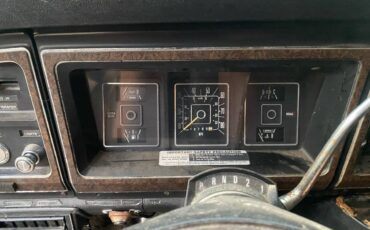 Ford-e-250-econoline-1977-silver-9